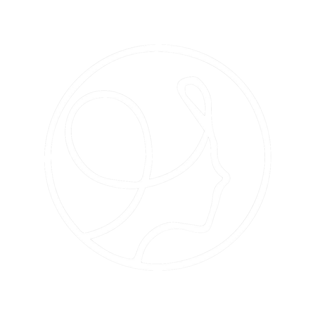 logo transparente petilucci blanco